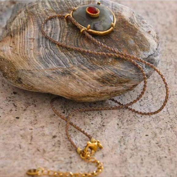 New ANTHRO 18k Gold Ss natural Spectrolite Red Agate Stone Pendant Necklace - Picture 2 of 7